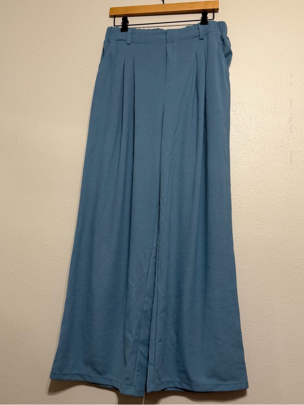 HALARA Dusty Blue waffle wide leg pant